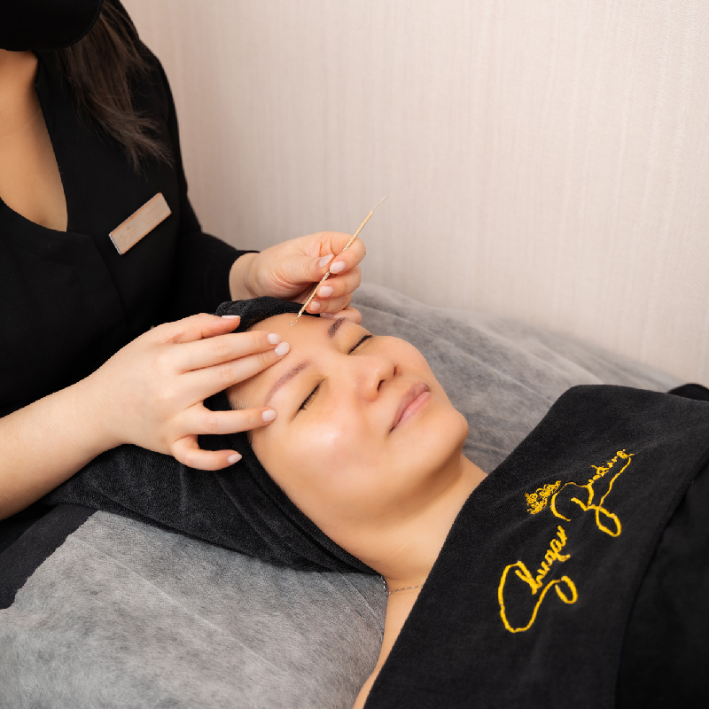 Payot Customised Facial